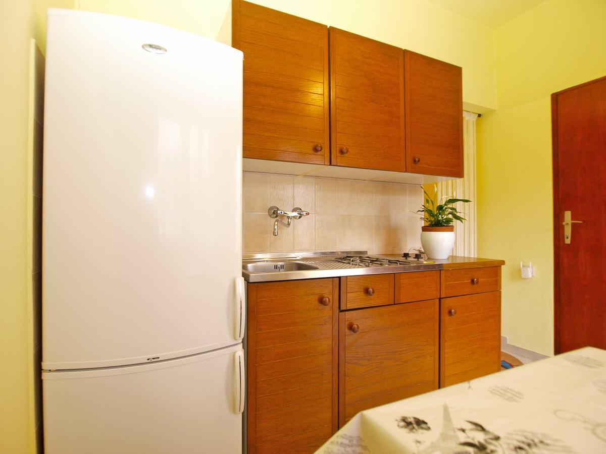 Apartments Luciano 1576 Liznjan Bagian luar foto
