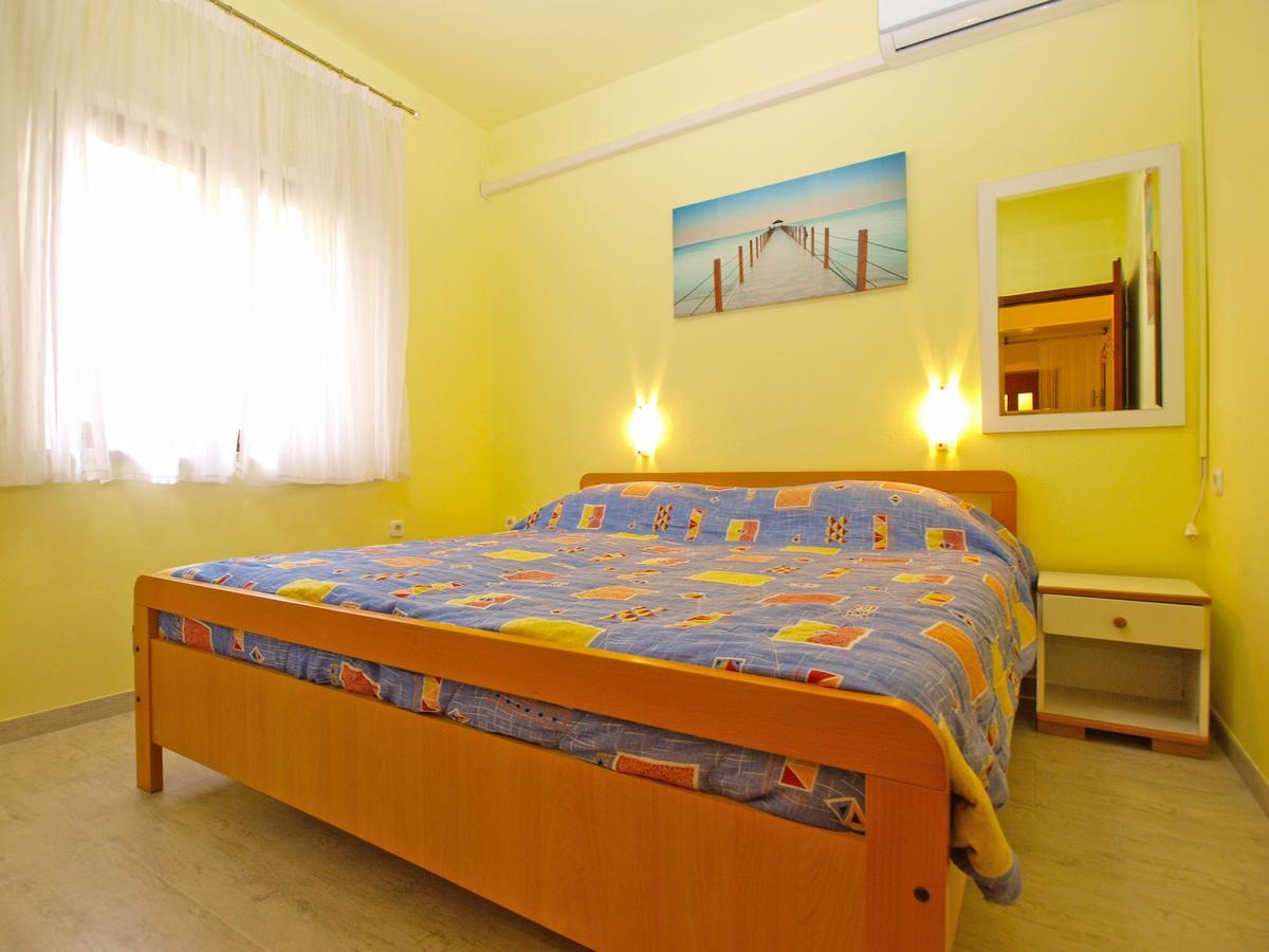 Apartments Luciano 1576 Liznjan Bagian luar foto