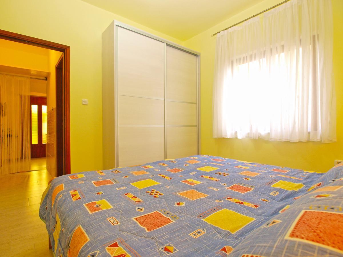 Apartments Luciano 1576 Liznjan Bagian luar foto
