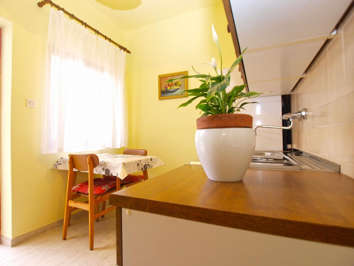 Apartments Luciano 1576 Liznjan Bagian luar foto