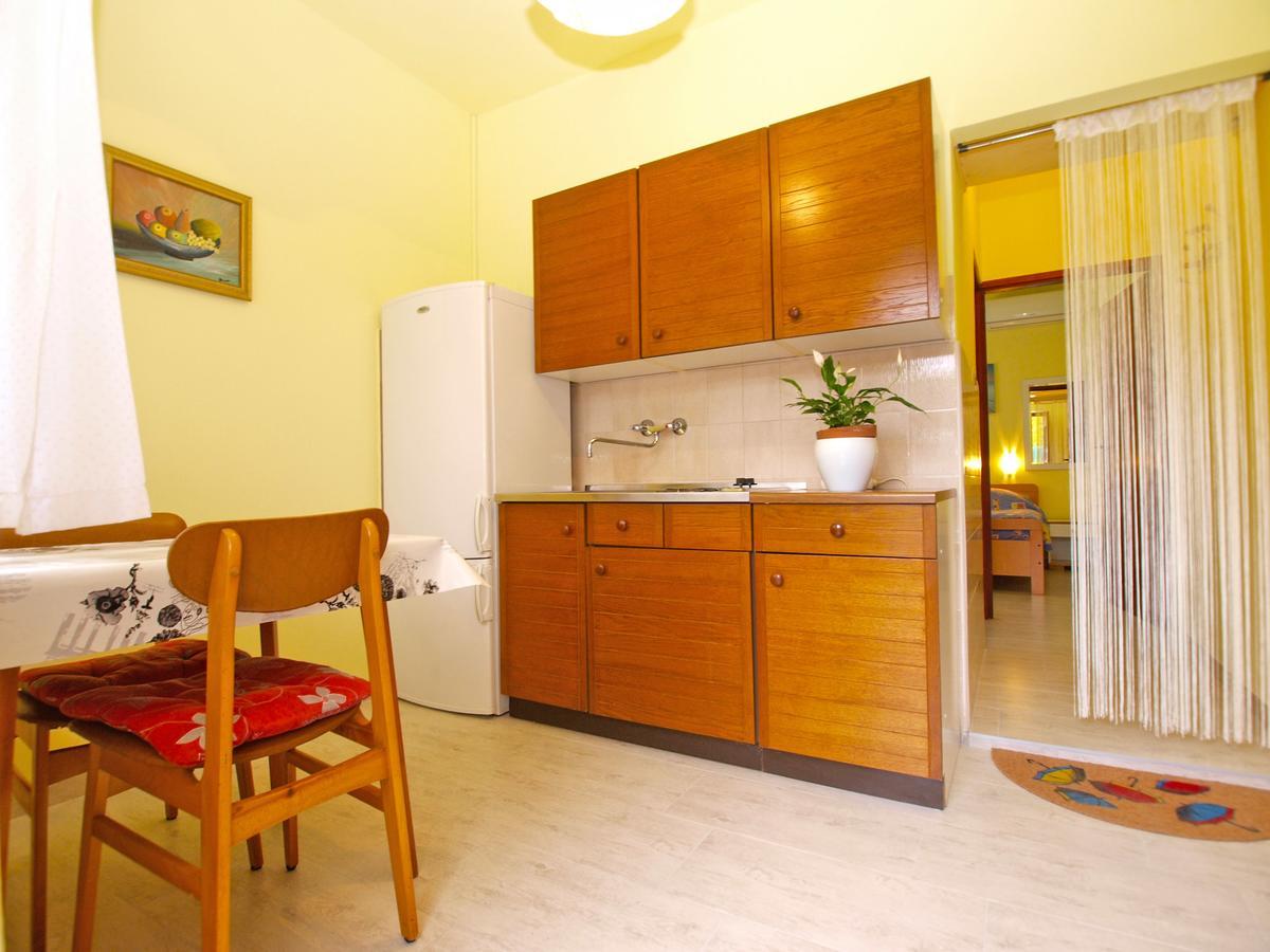 Apartments Luciano 1576 Liznjan Bagian luar foto
