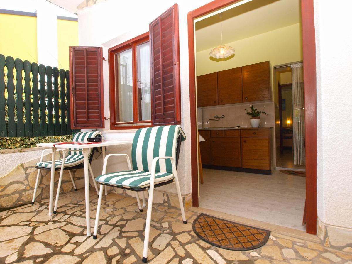 Apartments Luciano 1576 Liznjan Bagian luar foto