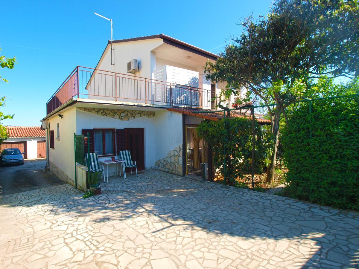 Apartments Luciano 1576 Liznjan Bagian luar foto