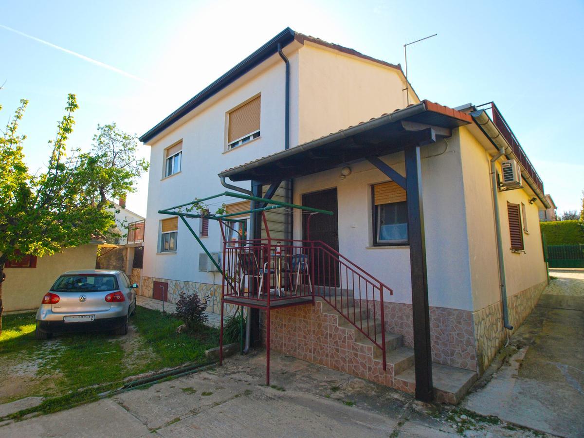 Apartments Luciano 1576 Liznjan Bagian luar foto